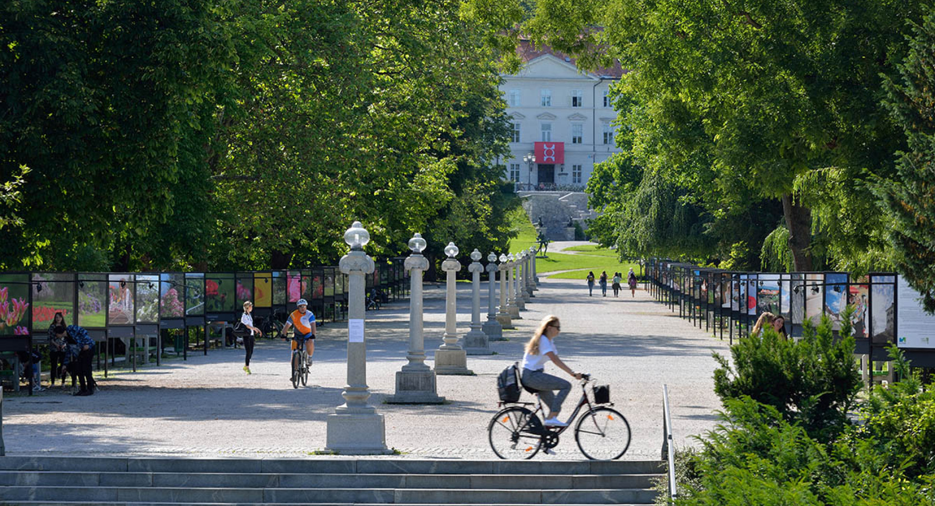 Park Tivoli v Ljubljani, Jakopičevo sprehajališče