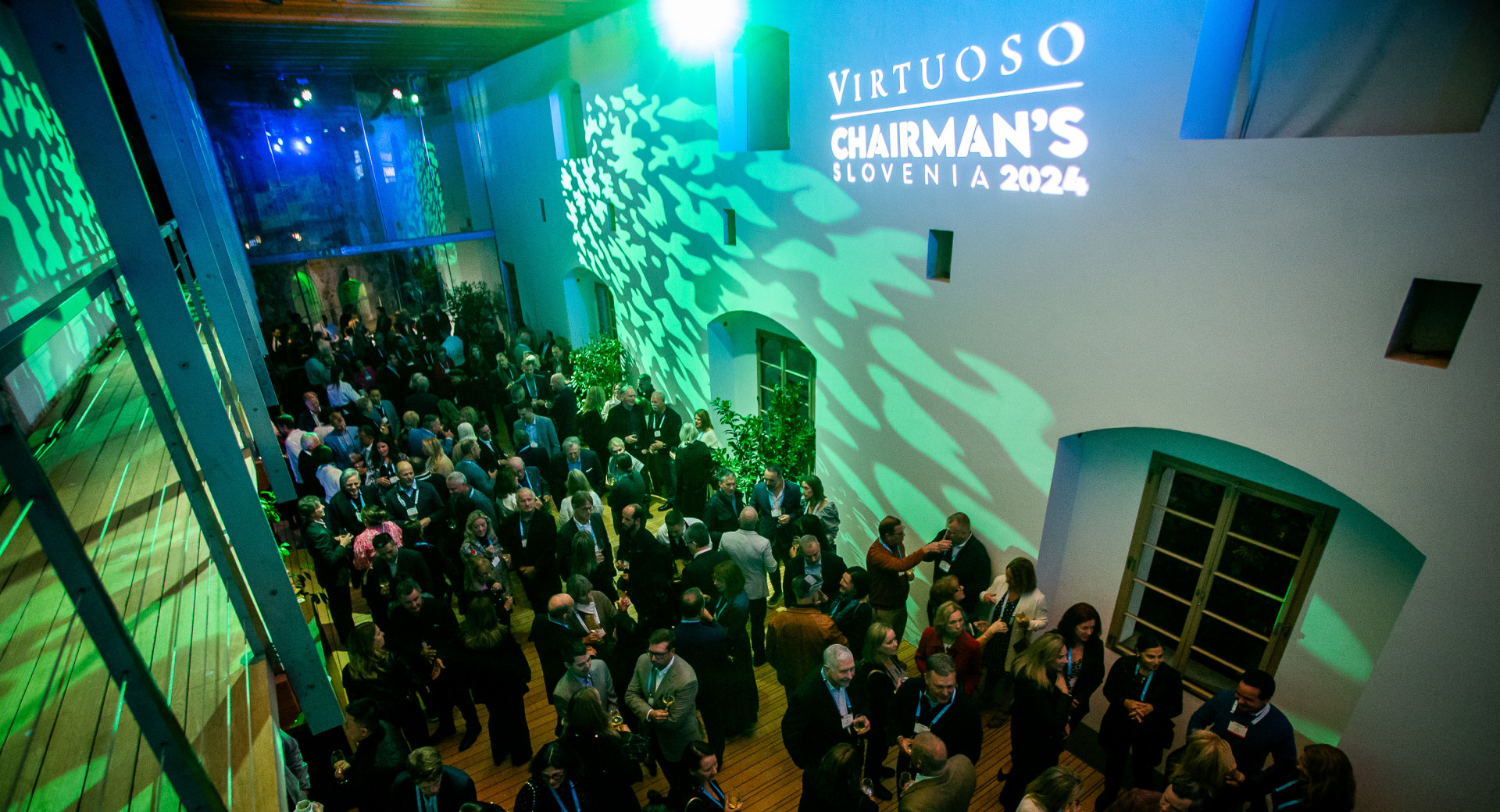 participants of the event in the decoraten hall photographed from the above