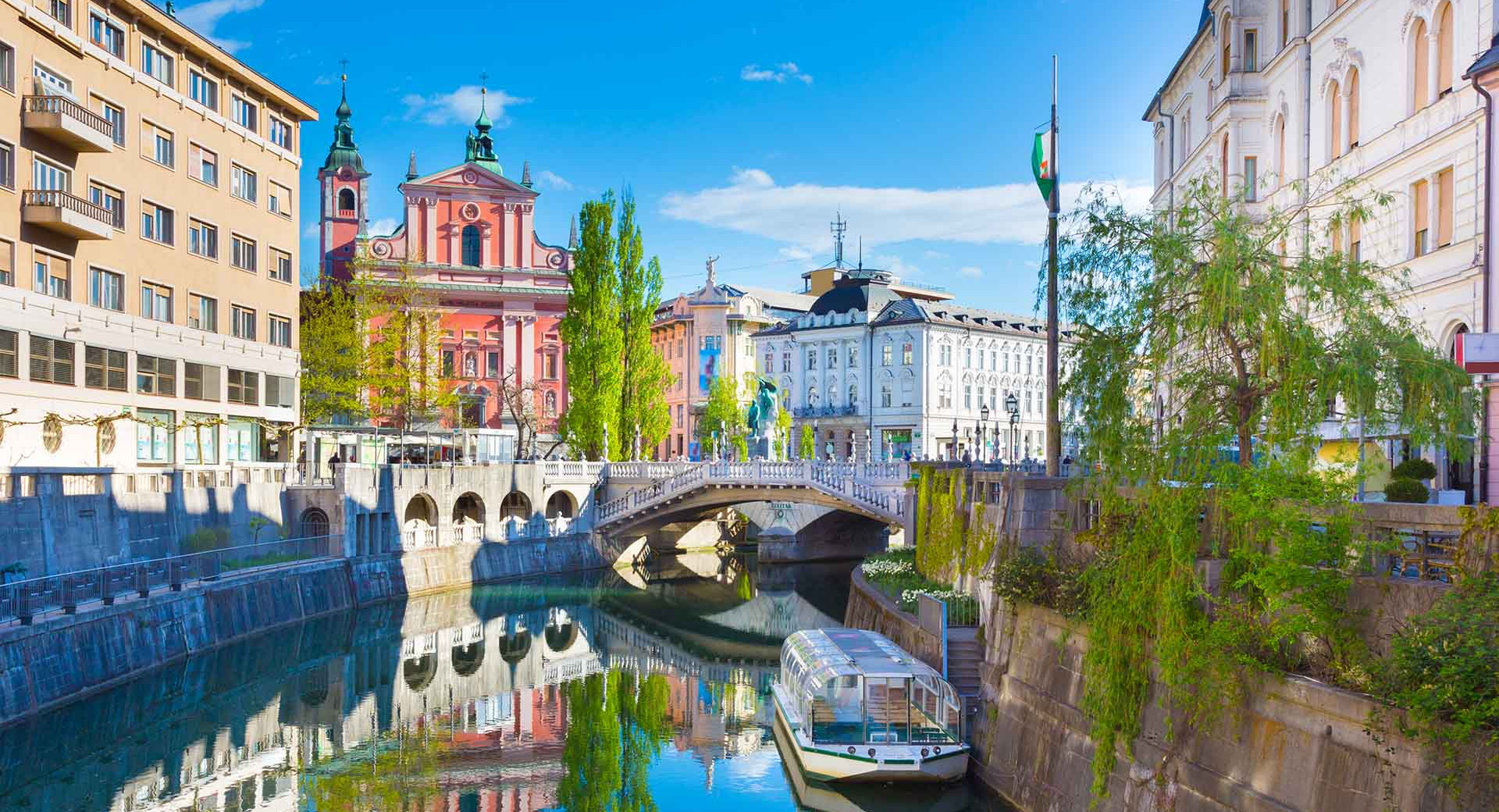 Tromostovje ladjica na Ljubljanici 2014 Matej Kastelic Mostphotos4