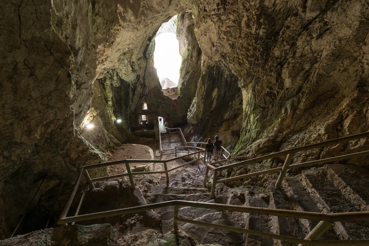 Predjama Castle, Nestled in a Cave » Visit Ljubljana