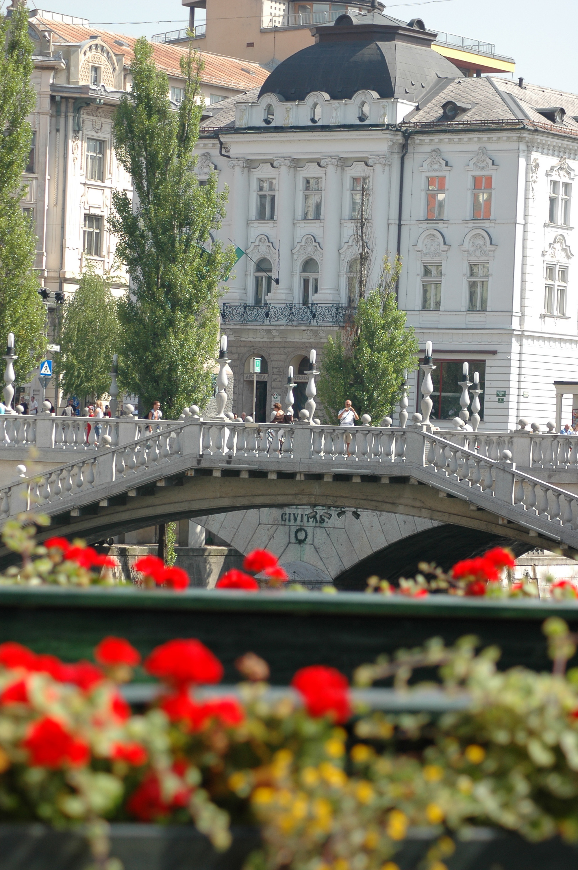 Italijanski novinarji devetih medijskih hiš Ljubljano odkrivali po Plečnikovih stopinjah