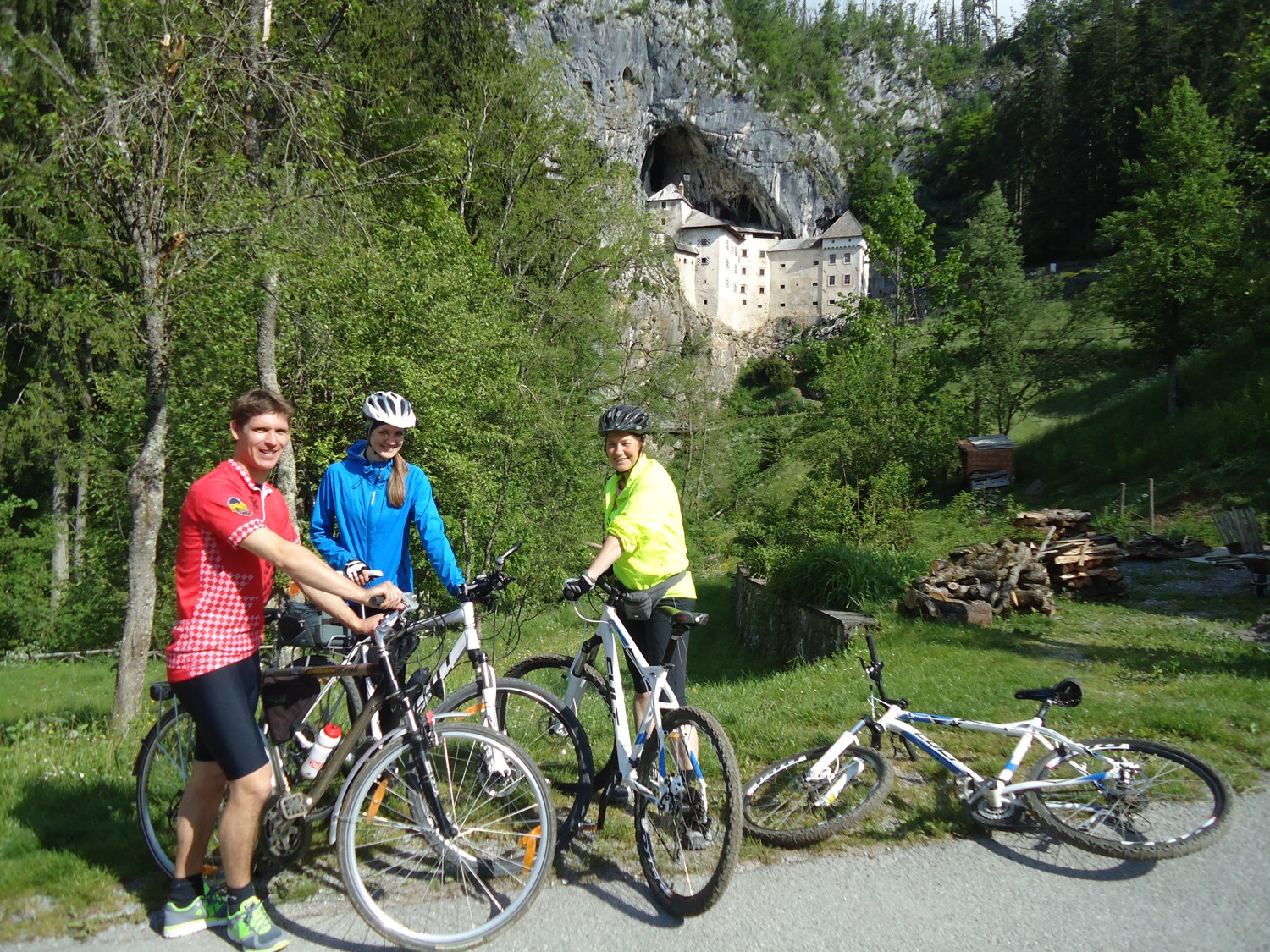 Predjama castle bike adventure1