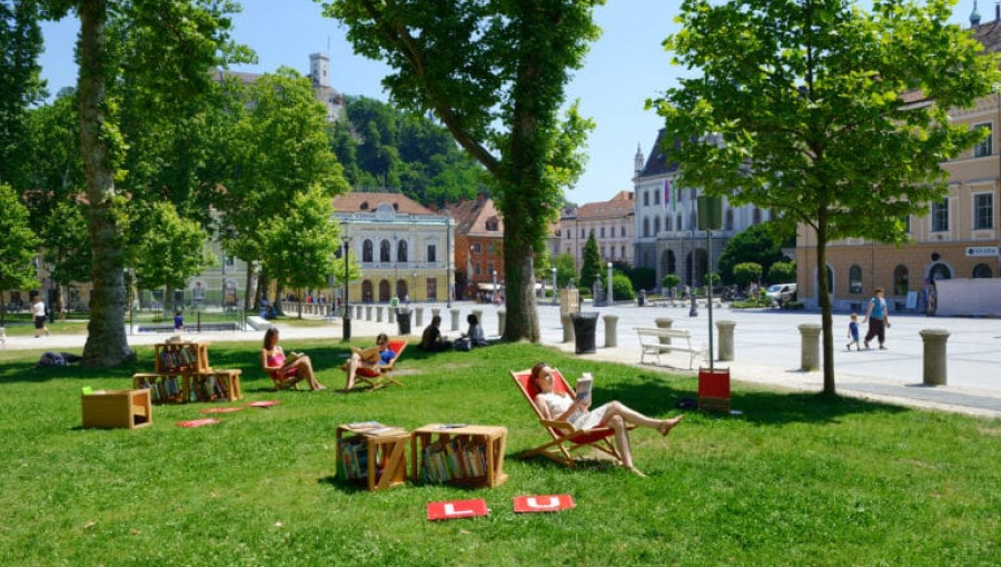 Green Ljubljana Library at Congress Square photo Nea Culpa 768x513