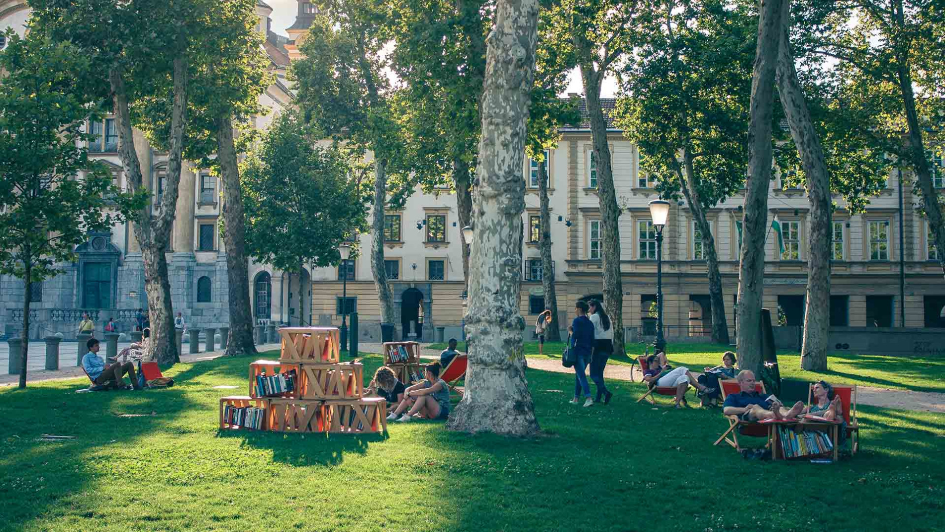 Knjižnica pod krošnjami & Visit Ljubljana