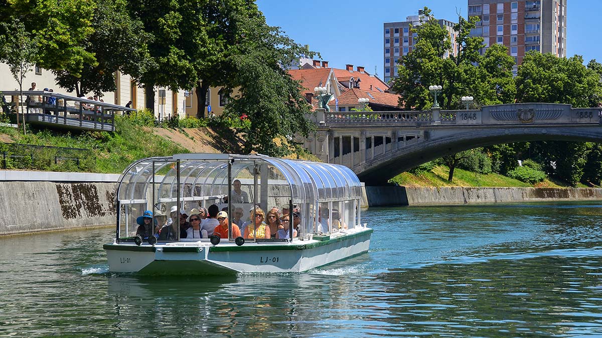 boat ljubljana dunja wedam